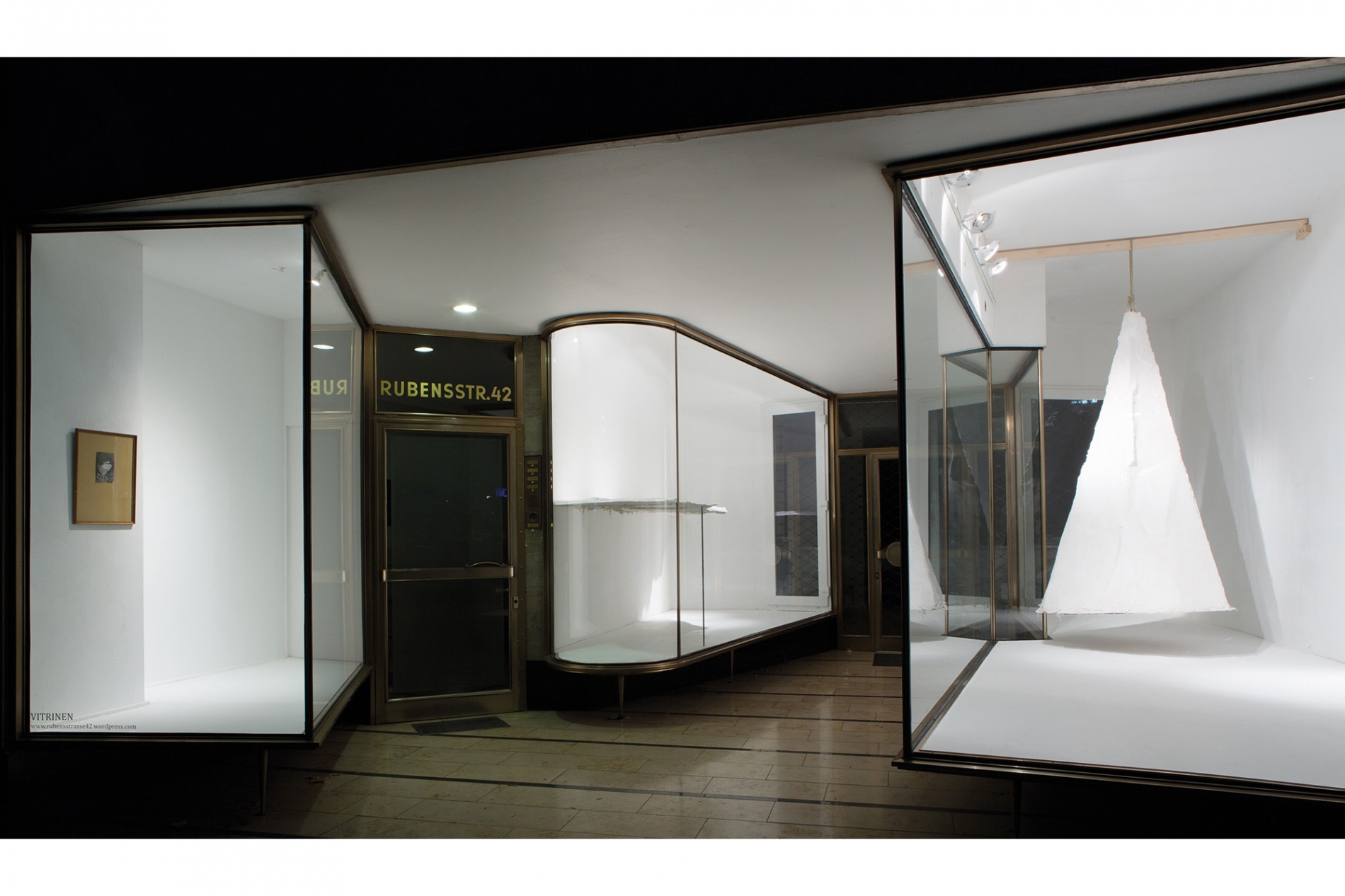 horizon (installation view)